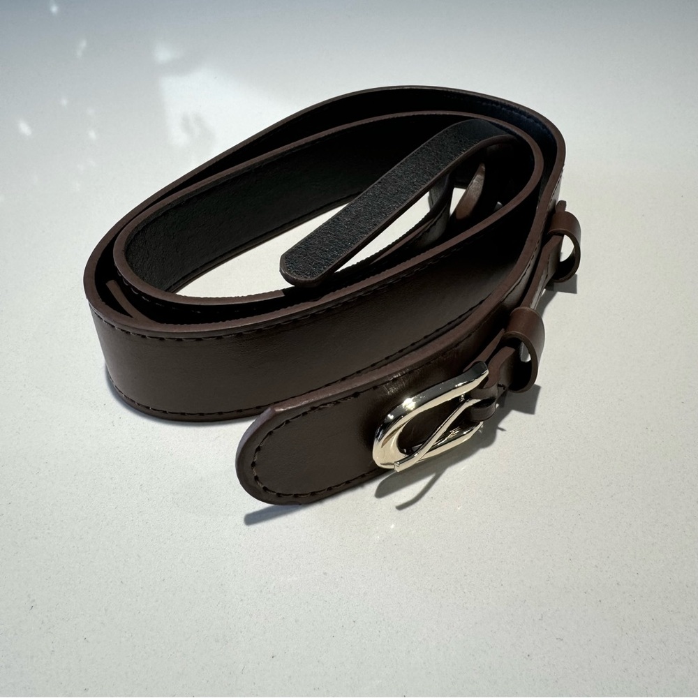 🛍️4 for 20$ / NWOT Shein Faux Leather Brown Belt